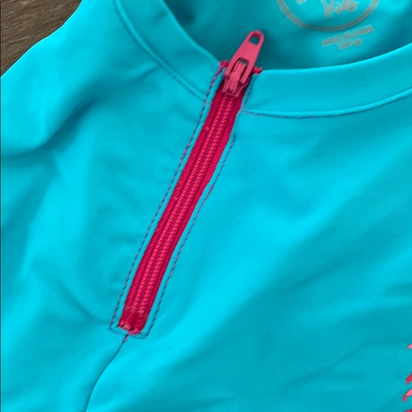 Mott 50 Rashguard - Picture 4 of 5